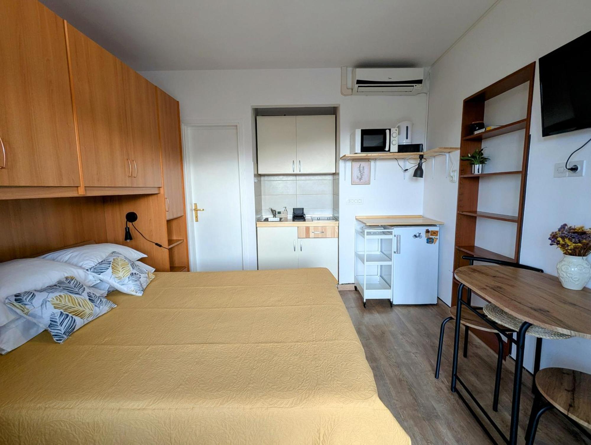 Apartments Ada Ровинь Экстерьер фото